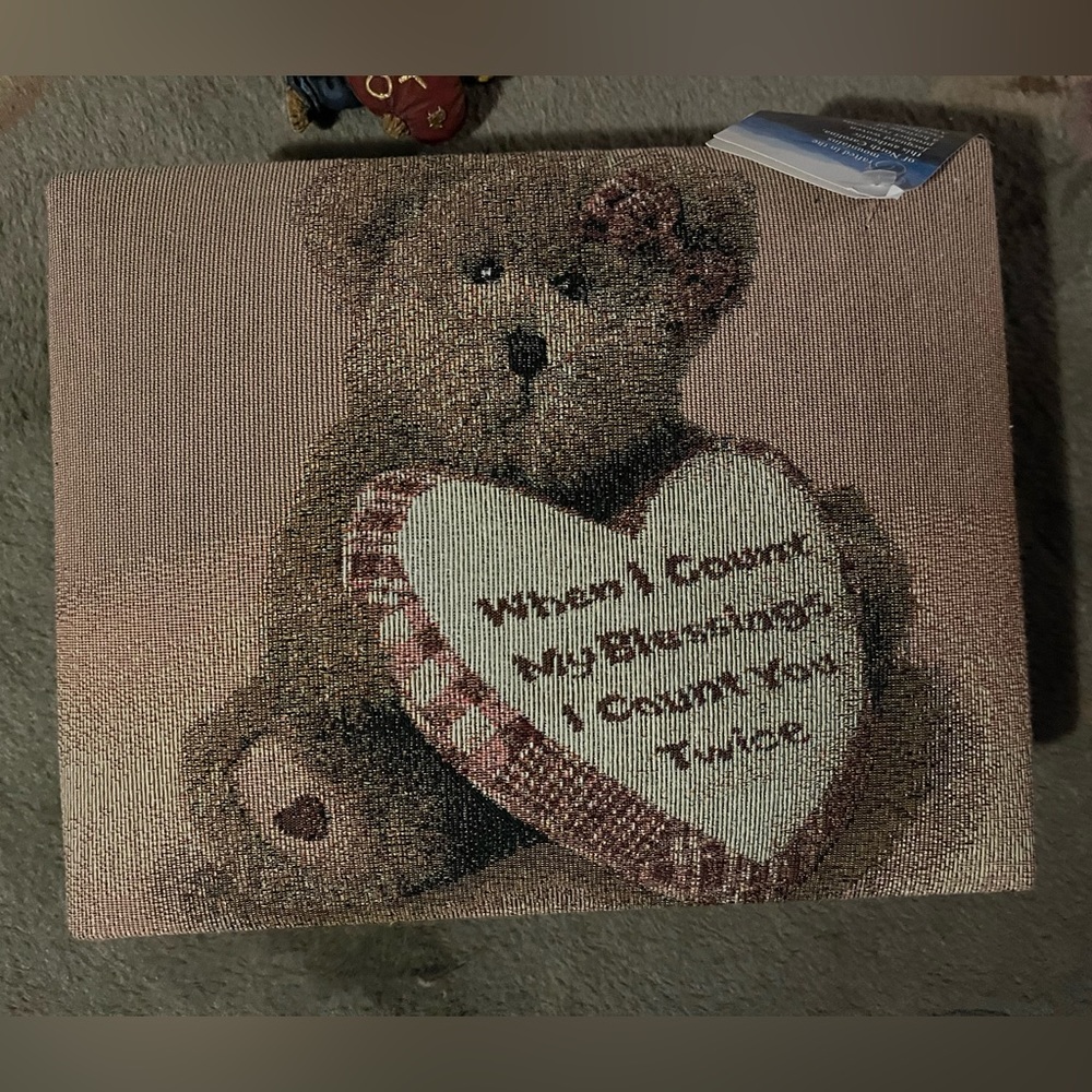 Boyd’s Bear collectible step stool, opens for storage